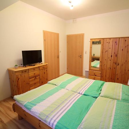 Privatzimmer Fam. Fuehrer Ottenschlag Exteriör bild